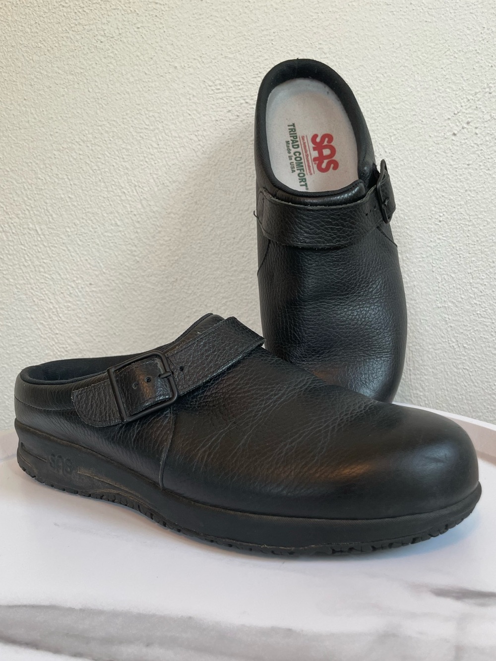 SAS Clog Slip Resistent Black Leather Womens Tripad Comfort Shoe Size 9.5